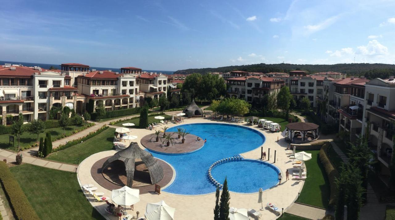 Apartment 2Br, Тристаен In Complex Green Life Sozopol Exterior photo